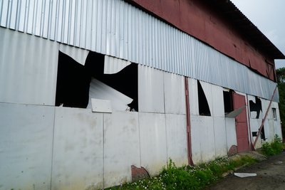 Підприємство, яке було пошкоджене внаслідок ракетного удару РФ по Харкову 15 червня Підприємство, яке було пошкоджене внаслідок ракетного удару РФ по Харкову 15 червня
