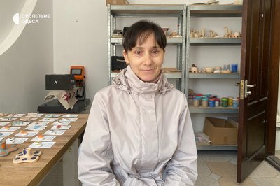 Єдина в Одесі інклюзивна майстерня: як працює простір для дорослих з аутизмом та ментальною інвалідністю Єдина в Одесі інклюзивна майстерня: як працює простір для дорослих з аутизмом та ментальною інвалідністю