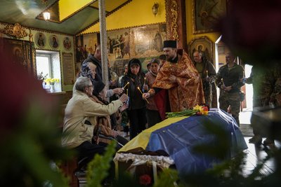 У Сумах попрощалися з захисником України Станіславом Ульяновим У Сумах попрощалися з захисником України Станіславом Ульяновим