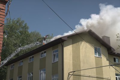 "Ми вивозили хвору з операційної і саме стався вибух": які наслідки влучання в лікарню у Сумах "Ми вивозили хвору з операційної і саме стався вибух": які наслідки влучання в лікарню у Сумах