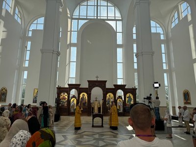 На Київщині предстоятель УПЦ Епіфаній освятив храм святого апостола Андрія Первозваного На Київщині предстоятель УПЦ Епіфаній освятив храм святого апостола Андрія Первозваного