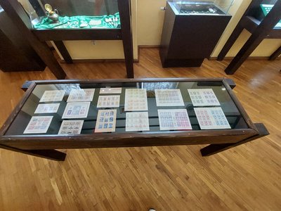 В історико-культурному заповіднику на Рівненщині експонують марки Підпільної Пошти України В історико-культурному заповіднику на Рівненщині експонують марки Підпільної Пошти України