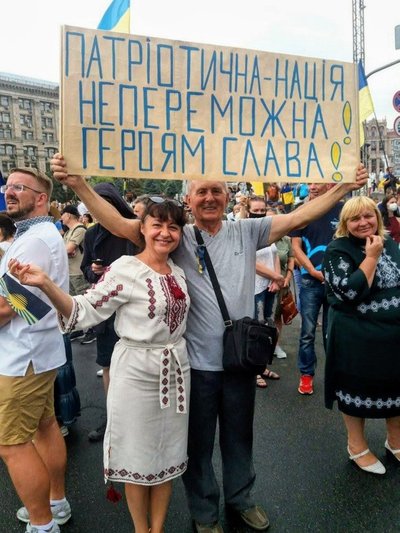 Люди підходили, обіймали і казали: "Передай туди, ми чекаємо Україну!”, — історія звільненої цивільної полоненої з Горлівки Наталі Шило Люди підходили, обіймали і казали: "Передай туди, ми чекаємо Україну!”, — історія звільненої цивільної полоненої з Горлівки Наталі Шило
