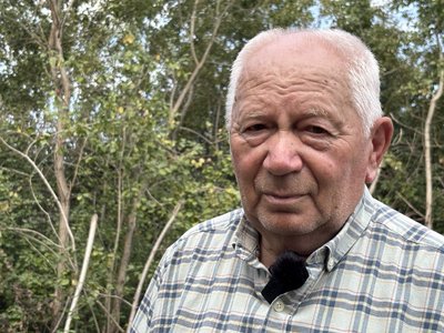 На Львівщині чоловік власноруч відновив хрест на місці, де за переказами поховані жертви холери На Львівщині чоловік власноруч відновив хрест на місці, де за переказами поховані жертви холери