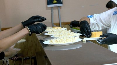 Безкоштовне харчування у школах Вінниці: скільки дітей охопила програма та чи подобається їм меню Безкоштовне харчування у школах Вінниці: скільки дітей охопила програма та чи подобається їм меню