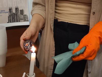 "Магічні обереги від злих сил". До Великодня в історичному музеї в Дніпрі провели майстер-клас з писанкарства "Магічні обереги від злих сил". До Великодня в історичному музеї в Дніпрі провели майстер-клас з писанкарства