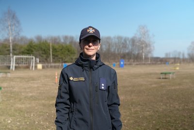 "Для нас — робота, для них — гра": як на Сумщині готують собак-рятувальників для пошуку людей під завалами "Для нас — робота, для них — гра": як на Сумщині готують собак-рятувальників для пошуку людей під завалами