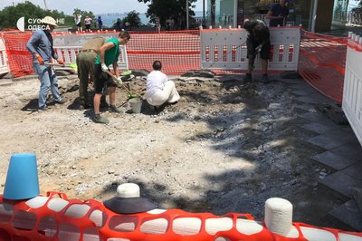 Археологи розпочали розкопки на Приморському бульварі в Одесі та на півдні Одещини Археологи розпочали розкопки на Приморському бульварі в Одесі та на півдні Одещини
