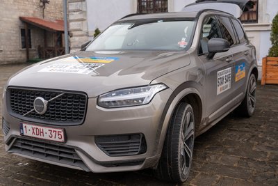 Автівки, ЗСУ, Тернопільщина, волонтери Бельгії, Ігор Вітенько Автівки, ЗСУ, Тернопільщина, волонтери Бельгії, Ігор Вітенько