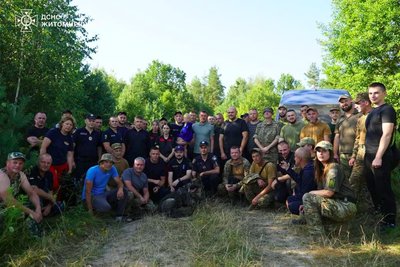 «Пошуки не припиняли до самого ранку»: на Житомирщині знайшли хлопчика, який зник у Хорошівській громаді «Пошуки не припиняли до самого ранку»: на Житомирщині знайшли хлопчика, який зник у Хорошівській громаді