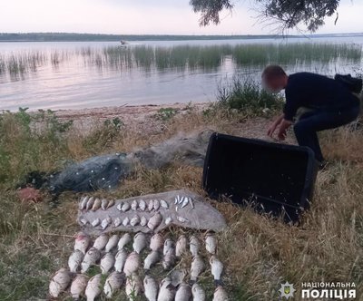 Вилов на понад 120 тисяч гривень: на Миколаївщині поліцейські викрили рибалку Вилов на понад 120 тисяч гривень: на Миколаївщині поліцейські викрили рибалку