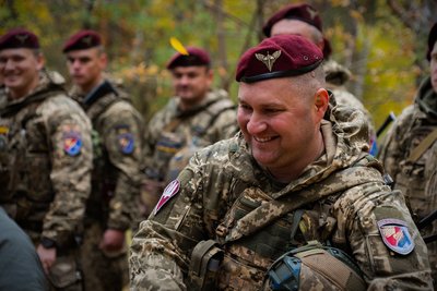 Воїни житомирської 95-ї десантно-штурмової бригади отримали державні нагороди Воїни житомирської 95-ї десантно-штурмової бригади отримали державні нагороди