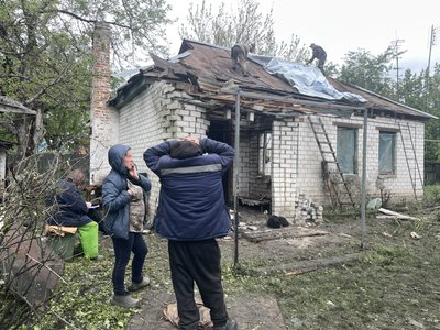 "Летить прямо нам в вікно": що розповіли жителі Полтавщини про атаку БпЛА на Глобине "Летить прямо нам в вікно": що розповіли жителі Полтавщини про атаку БпЛА на Глобине