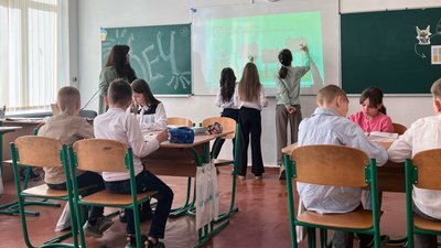 У одній із громад Житомирщини учні надолужують навчання через додаткові заняття: результати програми "КЕЧ" У одній із громад Житомирщини учні надолужують навчання через додаткові заняття: результати програми "КЕЧ"