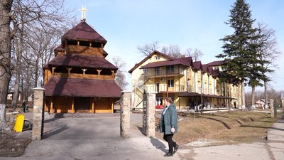 "Я – залежний. Це моя хвороба": історія ветерана зі Стрия, який проходить реабілітацію від залежності "Я – залежний. Це моя хвороба": історія ветерана зі Стрия, який проходить реабілітацію від залежності