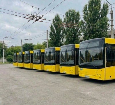 Дніпро передав Одесі сім автобусів: для чого їх використовуватимуть Дніпро передав Одесі сім автобусів: для чого їх використовуватимуть