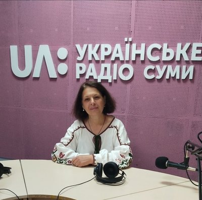 Волонтери із Сумщини виготовили маскувальних сіток на 71700 км2 Волонтери із Сумщини виготовили маскувальних сіток на 71700 км2