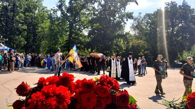 У Кропивницькому попрощались із військовими Миколою Швецем та Миколою Тарасюком У Кропивницькому попрощались із військовими Миколою Швецем та Миколою Тарасюком