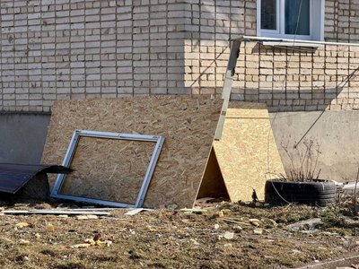 Повторний удар по мікрорайону в Глухові: що кажуть жителі пошкоджених багатоповерхівок Повторний удар по мікрорайону в Глухові: що кажуть жителі пошкоджених багатоповерхівок