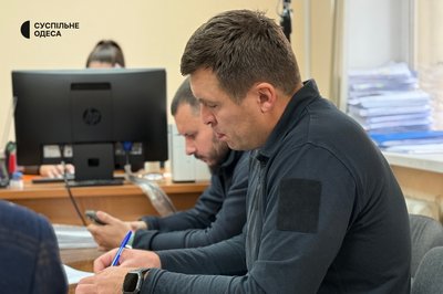 Ексвійськкома Борисова примусово доставлять до суду: засідання зірвалось через "лікування" Ексвійськкома Борисова примусово доставлять до суду: засідання зірвалось через "лікування"