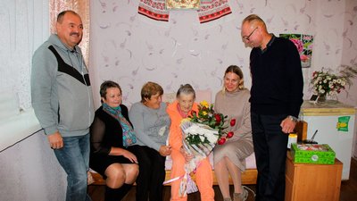 Жителька Чернігівщини відсвяткувала 101-й день народження Жителька Чернігівщини відсвяткувала 101-й день народження