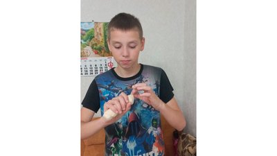 "Я притисла його до себе і сказала, що не віддам": як чернігівка взяла під опіку хлопчика-сусіда після смерті його мами "Я притисла його до себе і сказала, що не віддам": як чернігівка взяла під опіку хлопчика-сусіда після смерті його мами