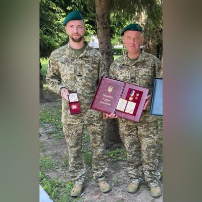Зеленський вручив трьом прикордонникам із Волині державні нагороди Зеленський вручив трьом прикордонникам із Волині державні нагороди