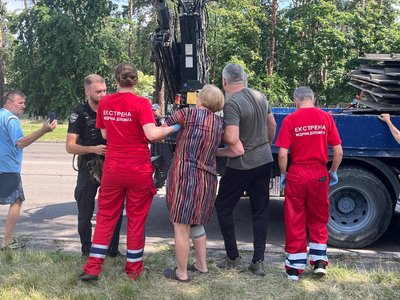 Серцевий напад та розбита голова: у Черкасах на Лісовій Просіці зчинилася сутичка Серцевий напад та розбита голова: у Черкасах на Лісовій Просіці зчинилася сутичка