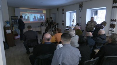 Презентували монографію "Тернопільщина у філателії", грудень 2024