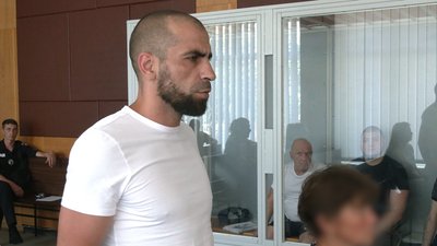 Максим Расулов у Деснянському районному суді Чернігова на розгляді справи Геннадія Широкана Максим Расулов у Деснянському районному суді Чернігова на розгляді справи Геннадія Широкана