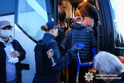 16 евакуаційний потяг: з Донеччини приїхали 25 людей на Рівненщину