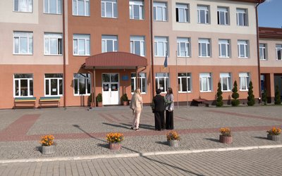 Одна людина веде по кілька предметів: скількох вчителів бракує на Волині Одна людина веде по кілька предметів: скількох вчителів бракує на Волині
