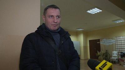 "Діти плачуть і відмовляються йти на репетицію" — батьки про ситуацію зі звільненням диригента оркестру в Житомирі "Діти плачуть і відмовляються йти на репетицію" — батьки про ситуацію зі звільненням диригента оркестру в Житомирі