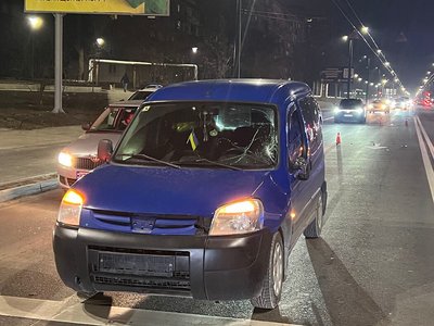 У Дніпрі на Калиновій на смерть збили пішохода У Дніпрі на Калиновій на смерть збили пішохода