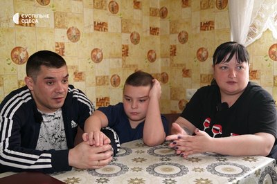 "Він в ту ніч подорослішав": історія 9-річного Семена, який після атаки РФ залишився без мами "Він в ту ніч подорослішав": історія 9-річного Семена, який після атаки РФ залишився без мами