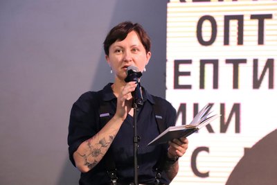 "Ми перемогли у війні. А що далі?" Інтерв'ю з поеткою Іриною Шуваловою про війну, травму, лють та словник після війни "Ми перемогли у війні. А що далі?" Інтерв'ю з поеткою Іриною Шуваловою про війну, травму, лють та словник після війни