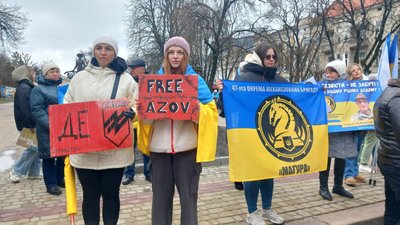 полон вбиває, акція, полонені військові, азовці, азов