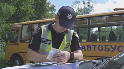 У Вінниці перевіряють технічний стан екскурсійних автобусів У Вінниці перевіряють технічний стан екскурсійних автобусів