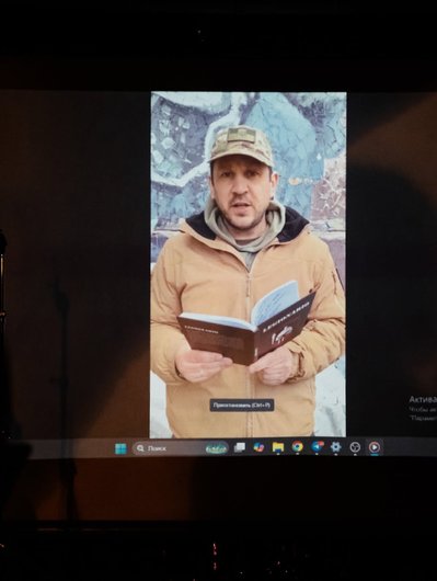 "Ми хочемо, щоб українські автори випрямили спину": як в Україні розвивають поетичний слем "Ми хочемо, щоб українські автори випрямили спину": як в Україні розвивають поетичний слем