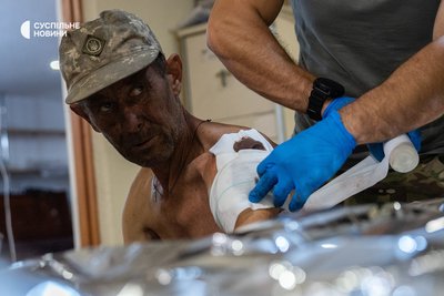 Поранений військовий у стабпункті 68 бригади на Покровському напрямку 10 вересня 2024 року Поранений військовий у стабпункті 68 бригади на Покровському напрямку 10 вересня 2024 року