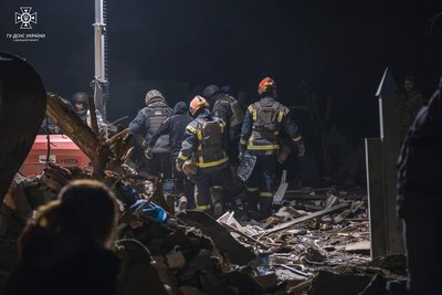 У Слов'янську та Краматорську під завалами продовжують шукати людей