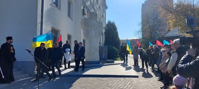 "Тим, хто мучився..., але не зломився": у Рівному відкрили пам'ятник репресованим "Тим, хто мучився..., але не зломився": у Рівному відкрили пам'ятник репресованим