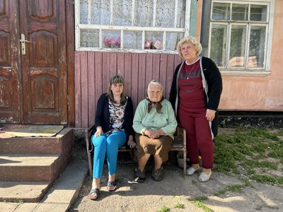 "Перша кравчиня та господиня у селі": про своє життя розповіла 91-річна жінка із Рівненщини "Перша кравчиня та господиня у селі": про своє життя розповіла 91-річна жінка із Рівненщини