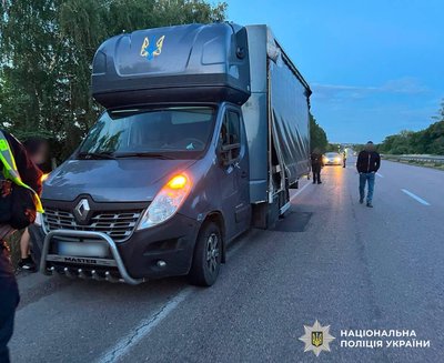 Зіткнувся з легковиком і збив велосипедиста: на Рівненщині сталася смертельна ДТП Зіткнувся з легковиком і збив велосипедиста: на Рівненщині сталася смертельна ДТП