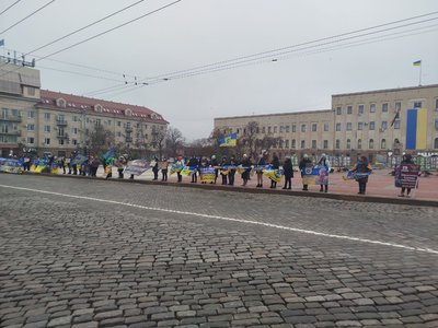 "За них треба боротися". У Кропивницькому влаштували акцію на підтримку полонених та зниклих безвісти військових "За них треба боротися". У Кропивницькому влаштували акцію на підтримку полонених та зниклих безвісти військових