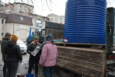 "Сподіваємося, що завтра з’явиться": як живуть Суми без води "Сподіваємося, що завтра з’явиться": як живуть Суми без води
