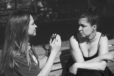 "Ми не хочемо презентувати Україну як жертву" – інтерв'ю з Dakh Daughters "Ми не хочемо презентувати Україну як жертву" – інтерв'ю з Dakh Daughters