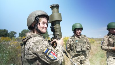 "Попала, Наташа, попала". Історія жінок, які знищили російську ракету на Рівненщині "Попала, Наташа, попала". Історія жінок, які знищили російську ракету на Рівненщині