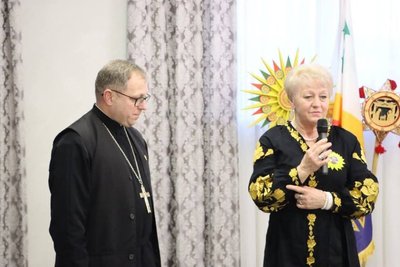 В громаді Житомирщини для родин загиблих захисників влаштували різдвяний святковий обід В громаді Житомирщини для родин загиблих захисників влаштували різдвяний святковий обід