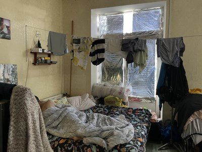 В тісняві та антисанітарії: у Полтаві перевірили умови проживання ВПО у колишніх дитсадках В тісняві та антисанітарії: у Полтаві перевірили умови проживання ВПО у колишніх дитсадках